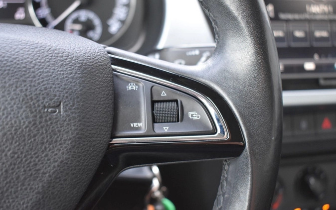 Skoda Fabia cena 36900 przebieg: 177164, rok produkcji 2019 z Poznań małe 742